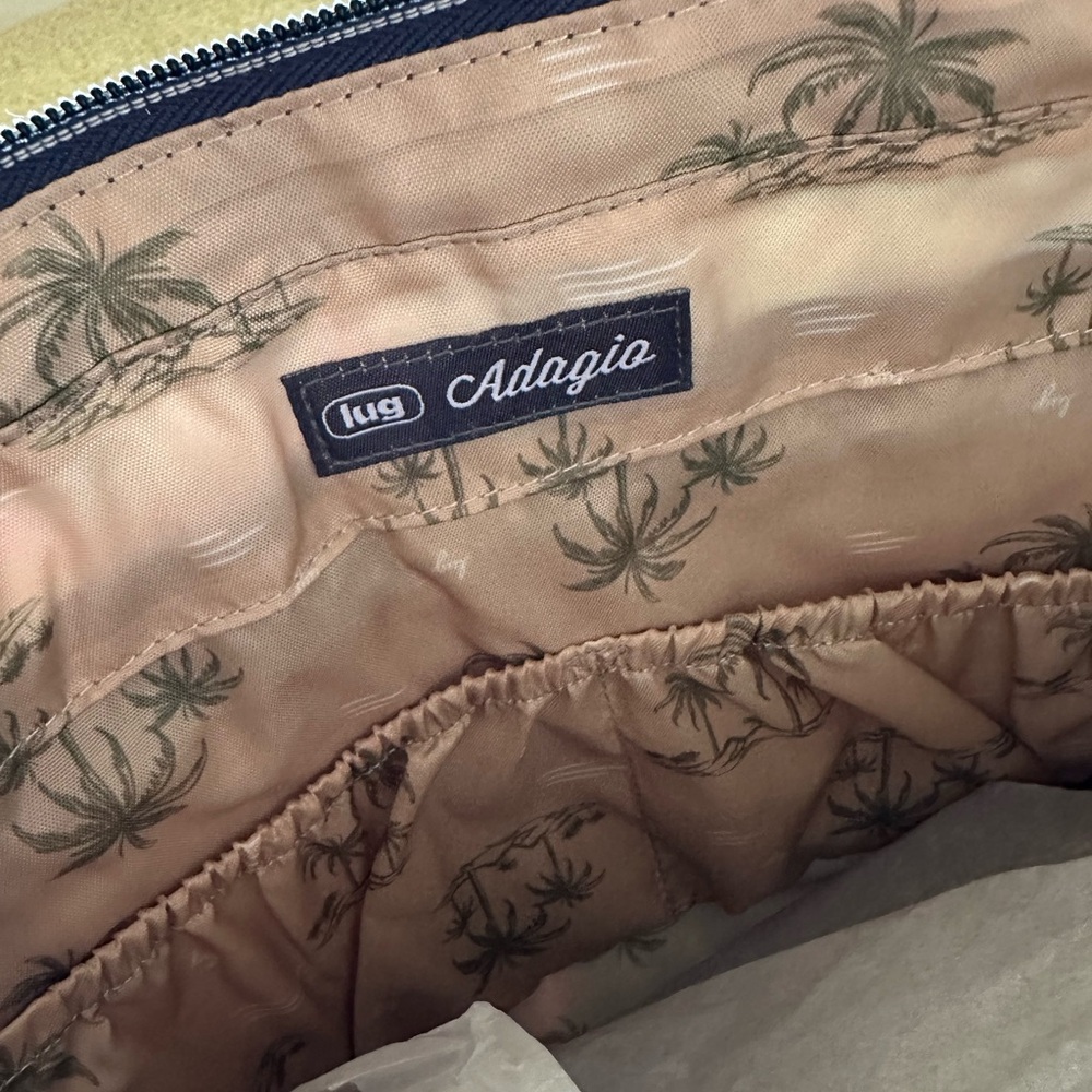 Lug Adagio Quilted Crossbody Shoulder‎ Bag Tropical Palm Print Travel Purse - Picture 3 of 6